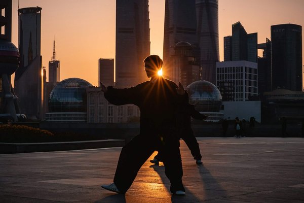 Comment le tai-chi chuan peut-il améliorer la flexibilité et aider à maintenir un poids sain ?